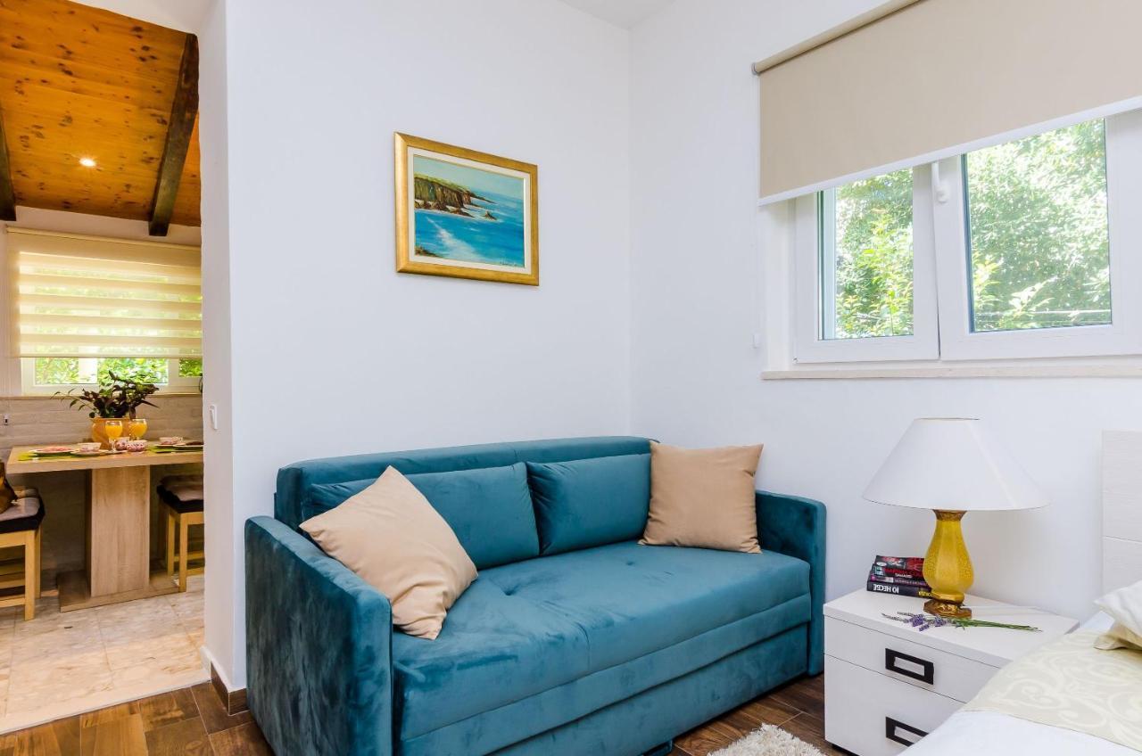 Camelia Luxury Apartment *