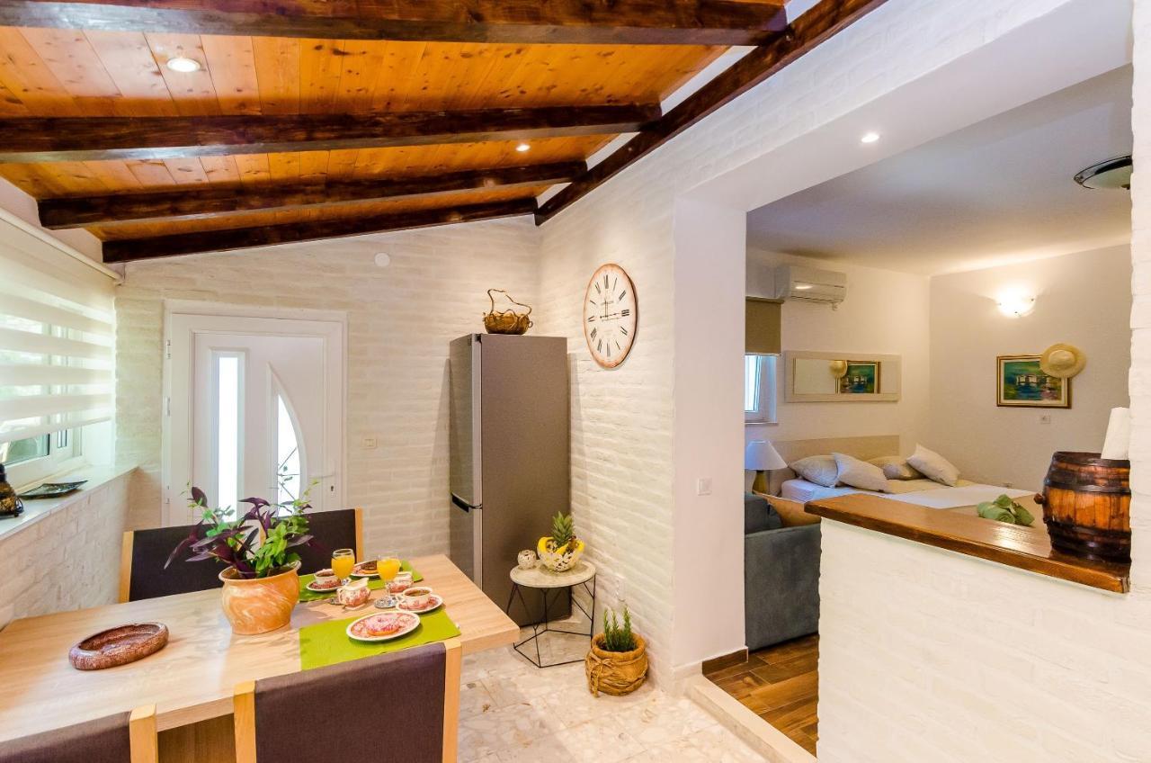 Camelia Luxury Apartment *