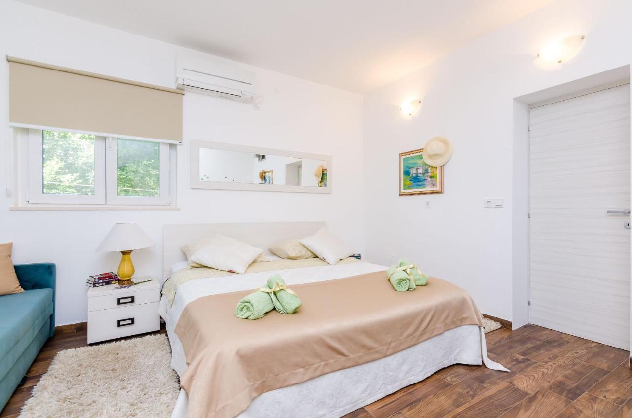 Camelia Luxury Apartment *